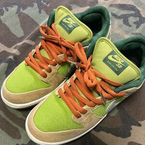 2024 Nike SB Dunk Low Pro Escargot Sesame Metallic Pear Size 9 Mens
